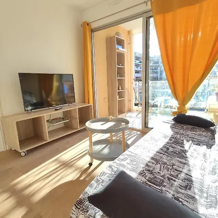 Cosy A 50m De La Plage Cannes